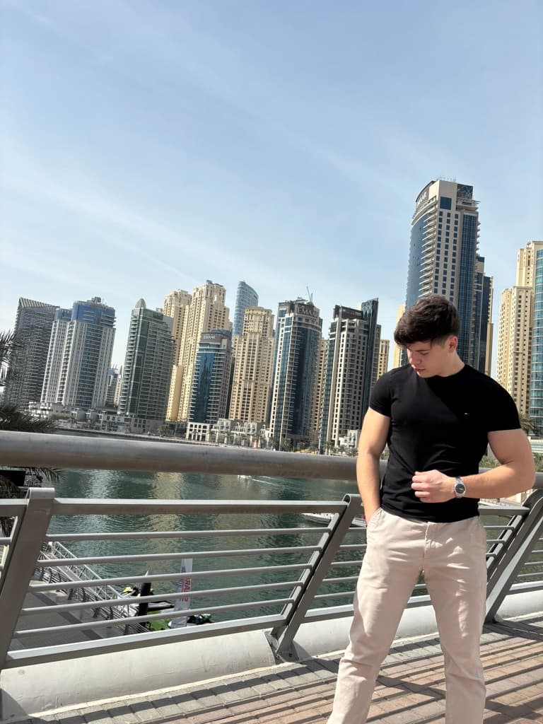 Beni — founder of ScaleWithBeni